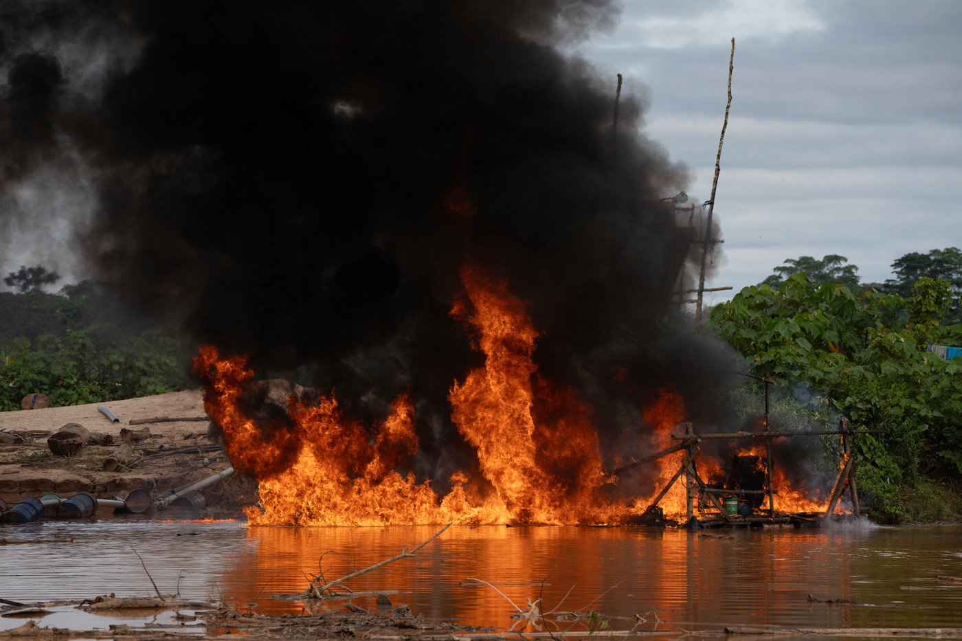 Peru steps up fight against illegal gold mining as activity enters protected Amazon reserve | iNFOnews.ca
