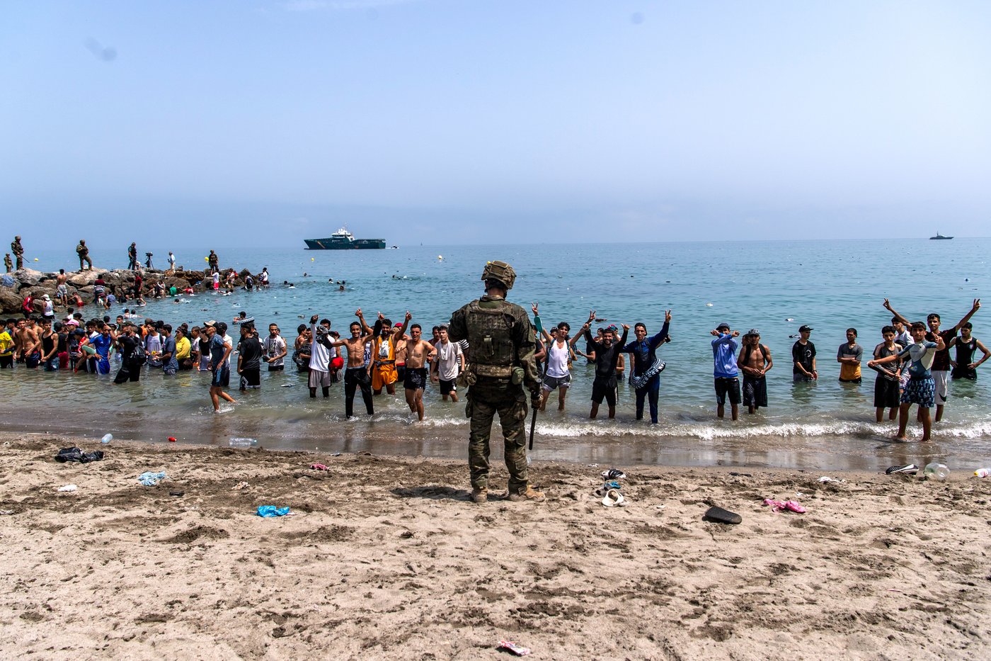 Migrants cross into Spain’s Ceuta territory from Morocco, in photos | iNFOnews.ca