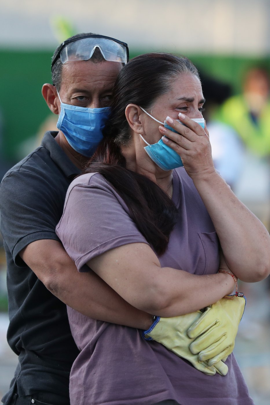 Colombia searches for over 3,000 missing after a powerful earthquake kills more than 100 | iNFOnews.ca