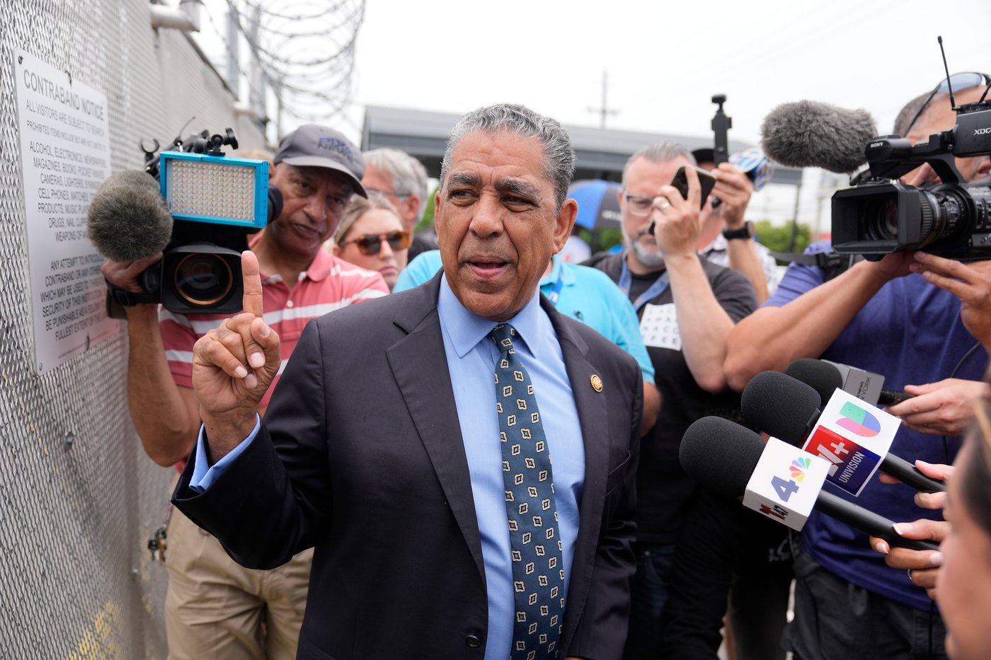 Congress members say conditions dire at NJ detention center facing protests, reported hunger strike | iNFOnews.ca