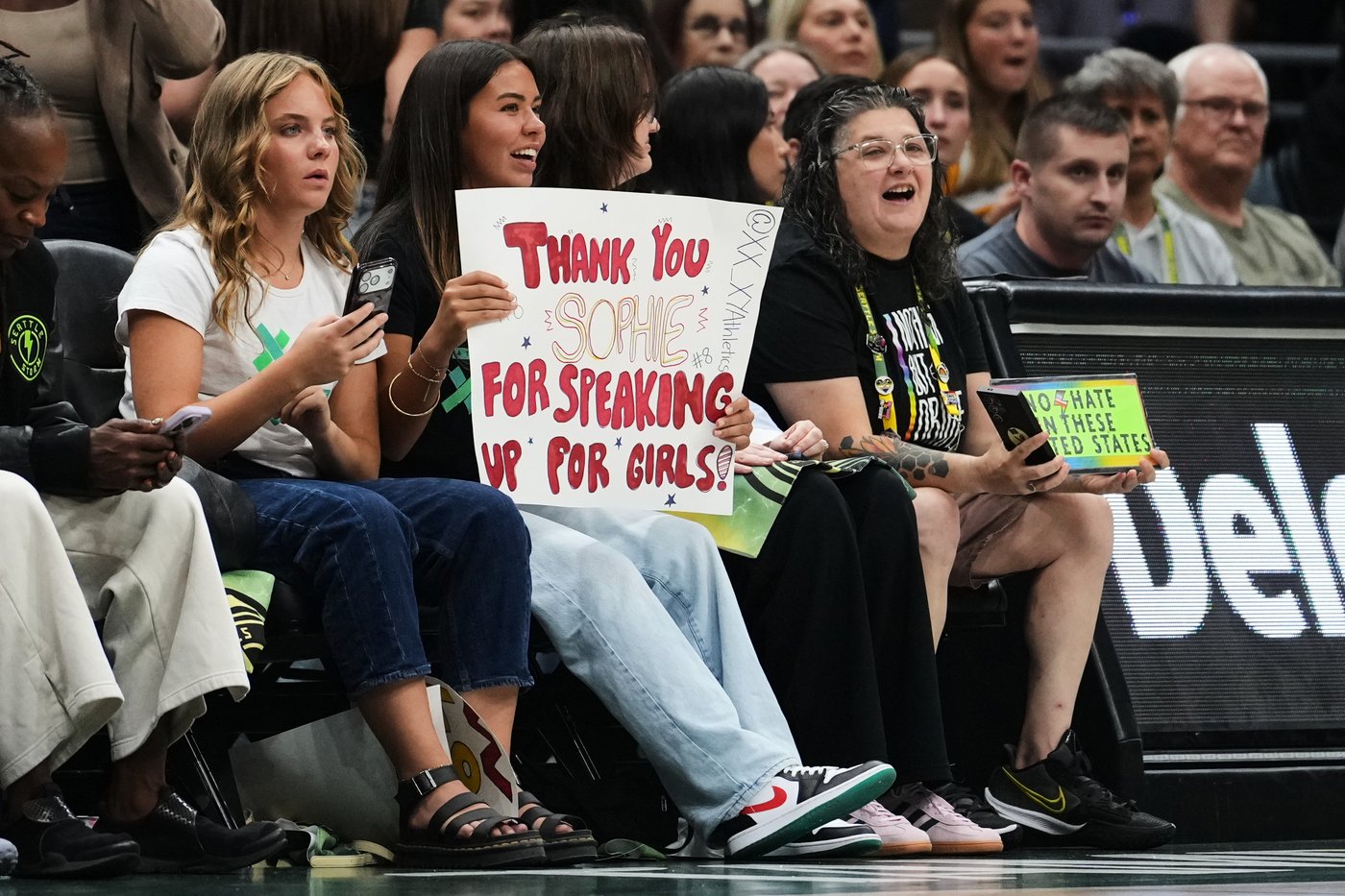 Seattle Storm apologize for an exchange between a co-owner and 2 fans | iNFOnews.ca Seattle Storm apologize for an exchange between a co-owner and 2 fans | iNFOnews.ca