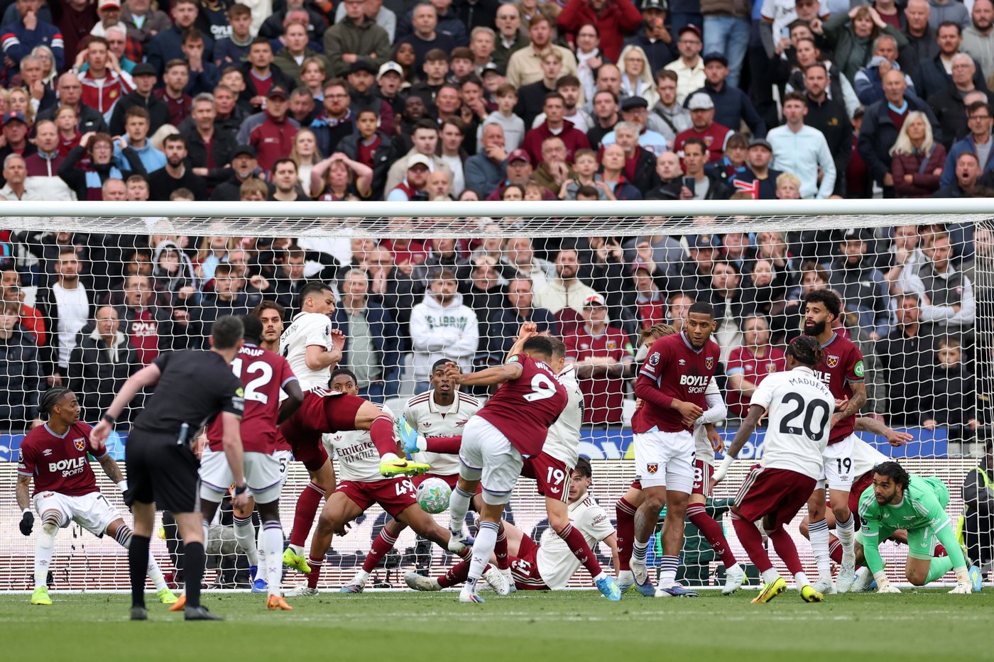 Premier League corner chaos is heading to the World Cup and FIFA believes referees will handle it | iNFOnews.ca