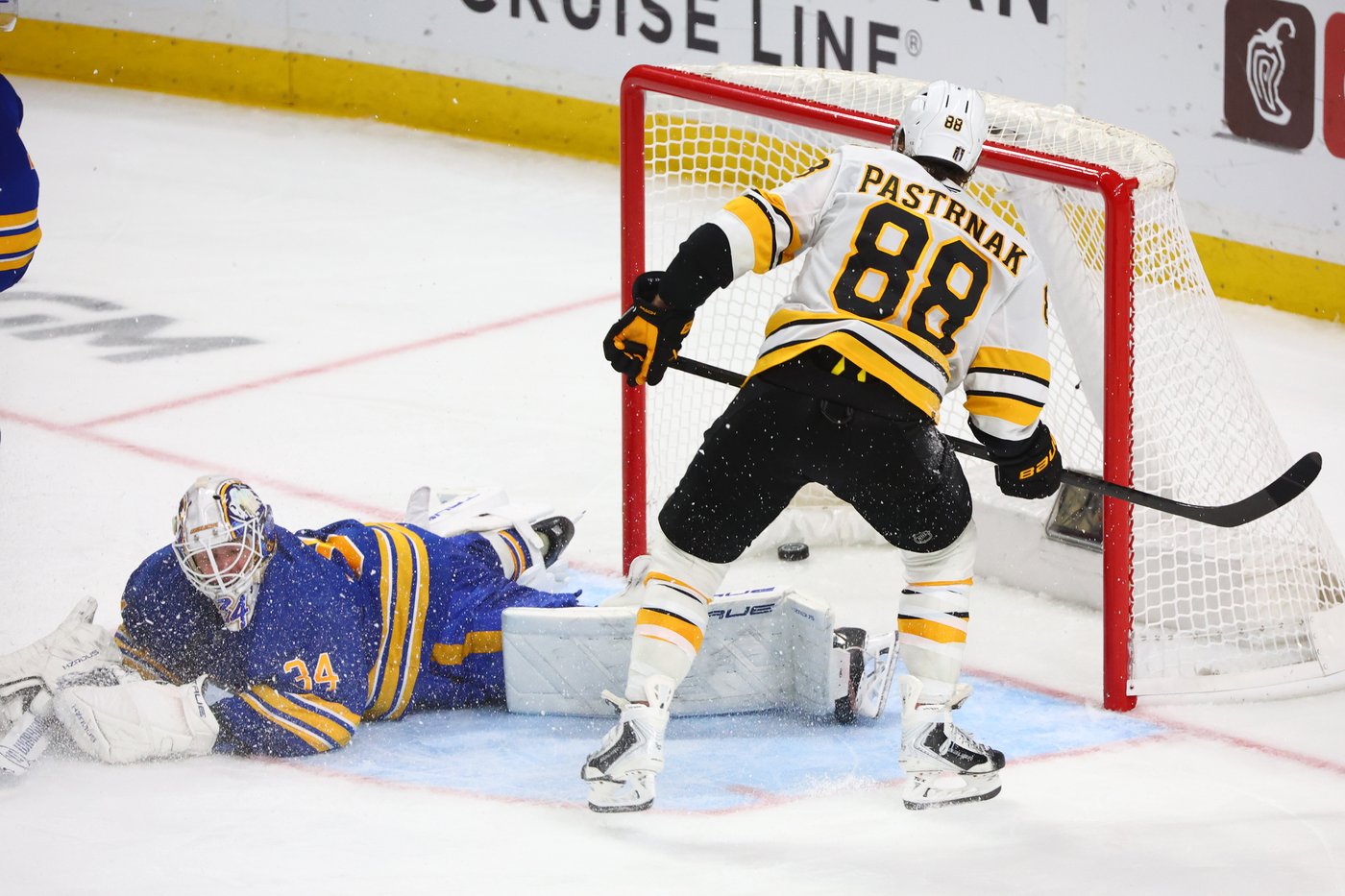 Pastrnak scores 9:14 into OT and Bruins avoid elimination with 2-1 win over Sabres | iNFOnews.ca