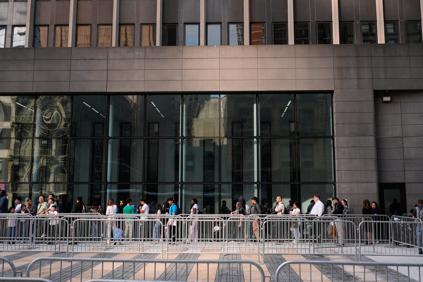 Breakneck pace in immigration courts is driving up deportation orders | iNFOnews.ca
