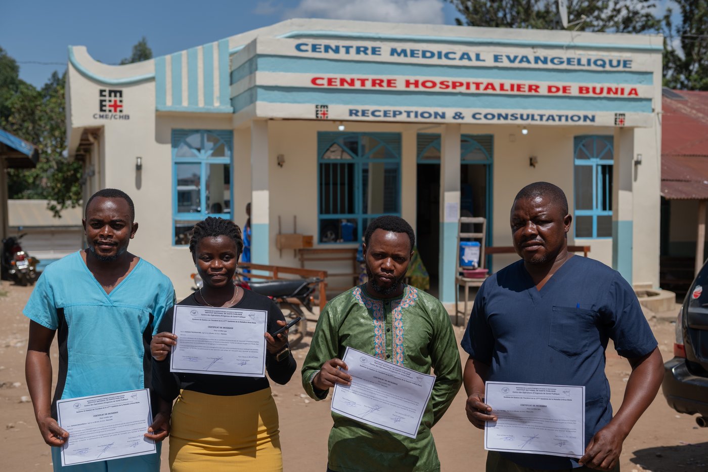 Ebola cases in Congo near 300 as more joyful stories from recovered medical workers emerge | iNFOnews.ca