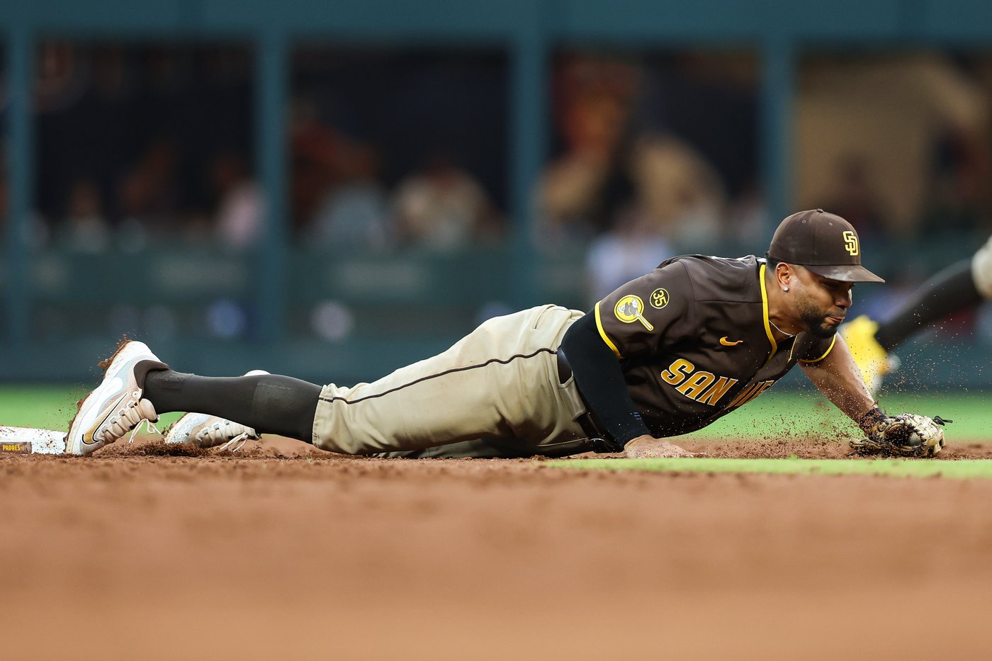 Jarvis doubles in go-ahead run in 6-run 8th inning as Braves hold on in 9th to edge Padres 7-6 | iNFOnews.ca Jarvis doubles in go-ahead run in 6-run 8th inning as Braves hold on in 9th to edge Padres 7-6 | iNFOnews.ca