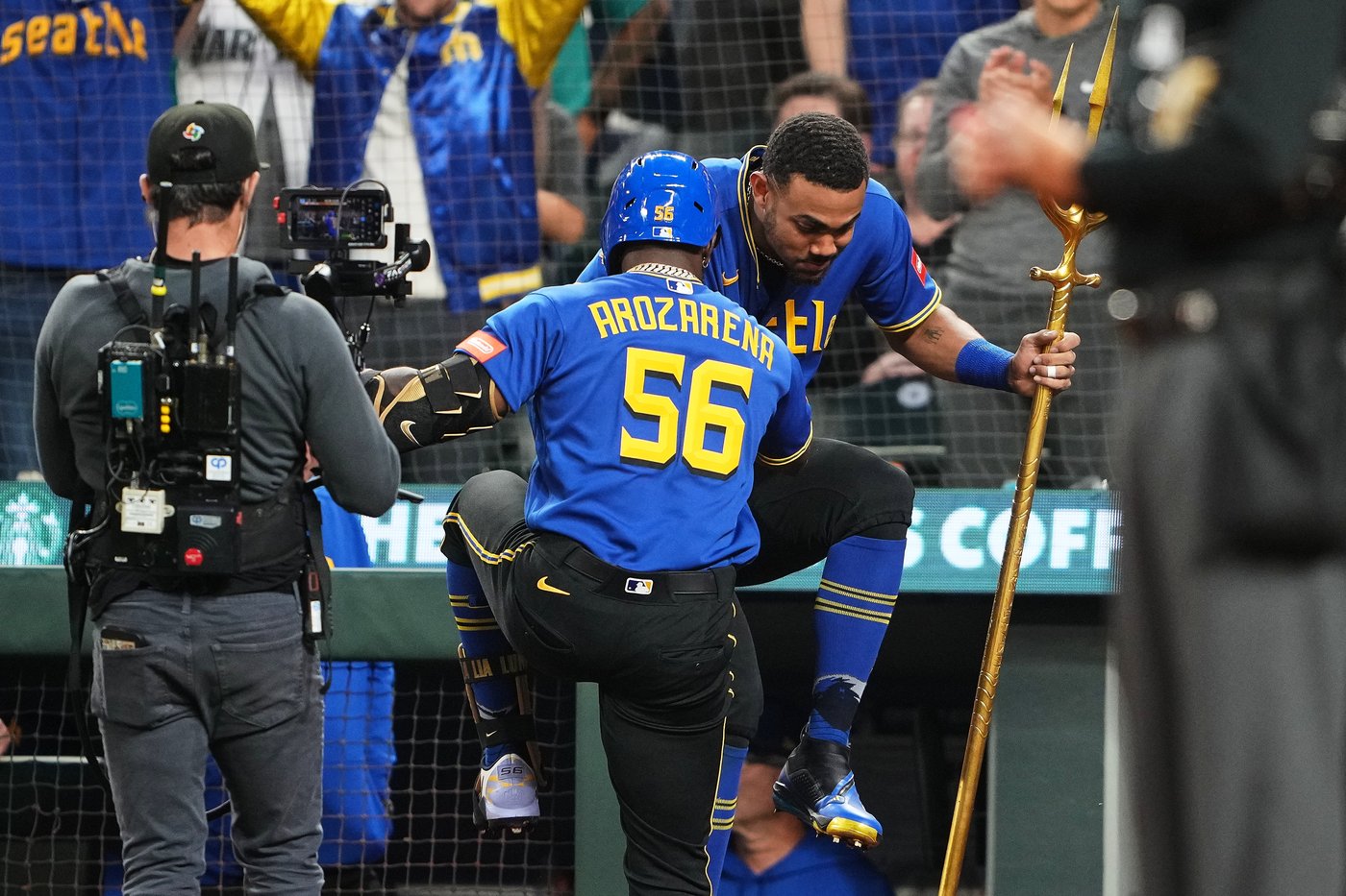 Lane Thomas hits go-ahead RBI single and Royals beat Mariners 7-6 | iNFOnews.ca