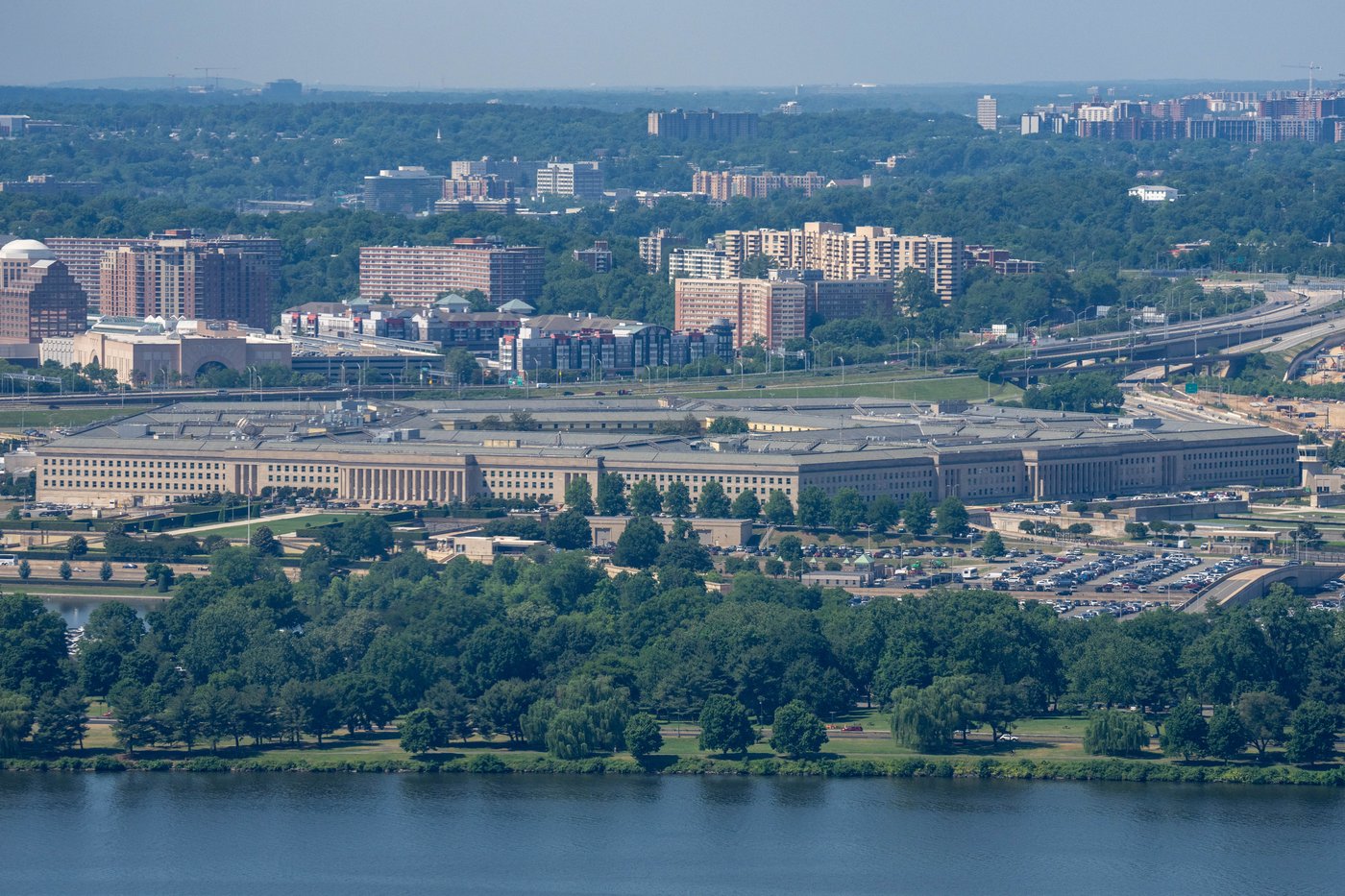 Pentagon policy illegally banned transgender troops from military service, appeals court panel rules | iNFOnews.ca