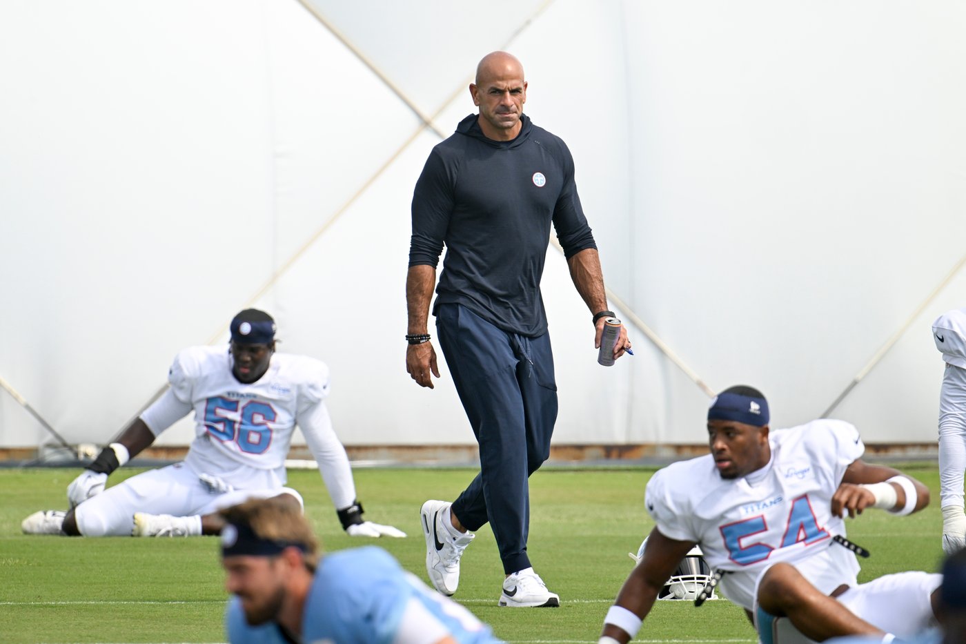 Titans left tackle Dan Moore Jr. returns; Elic Ayomanor leaves with shoulder issue | iNFOnews.ca Titans left tackle Dan Moore Jr. returns; Elic Ayomanor leaves with shoulder issue | iNFOnews.ca