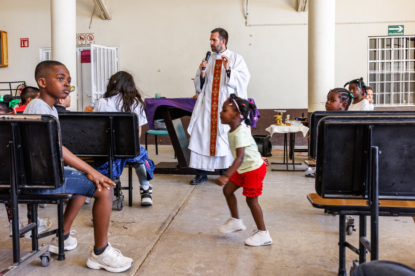 As border dynamics change, priest keeps ministering to migrants and deportees | iNFOnews.ca As border dynamics change, priest keeps ministering to migrants and deportees | iNFOnews.ca