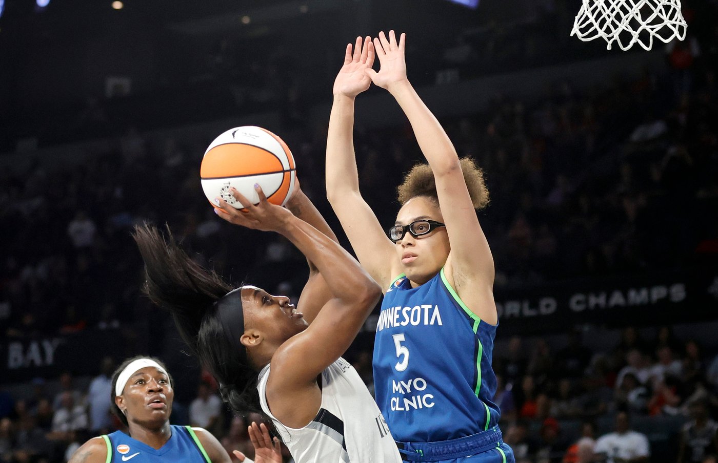 Miles, Collier power the WNBA-leading Lynx to a 92-87 win over the Aces | iNFOnews.ca Miles, Collier power the WNBA-leading Lynx to a 92-87 win over the Aces | iNFOnews.ca