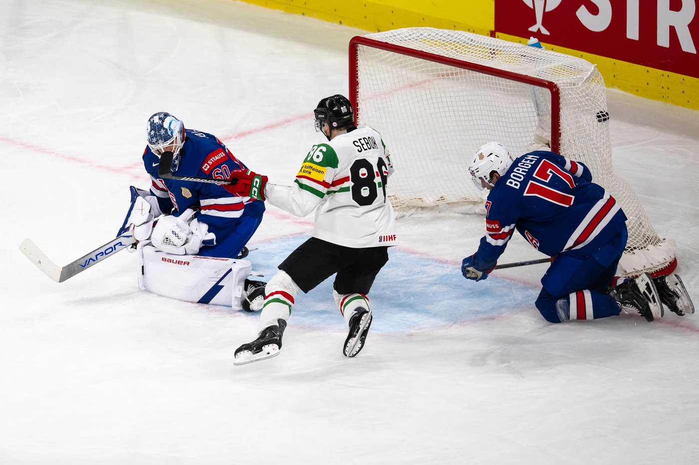 US beats Hungary to stay alive for ice hockey world quarterfinals | iNFOnews.ca