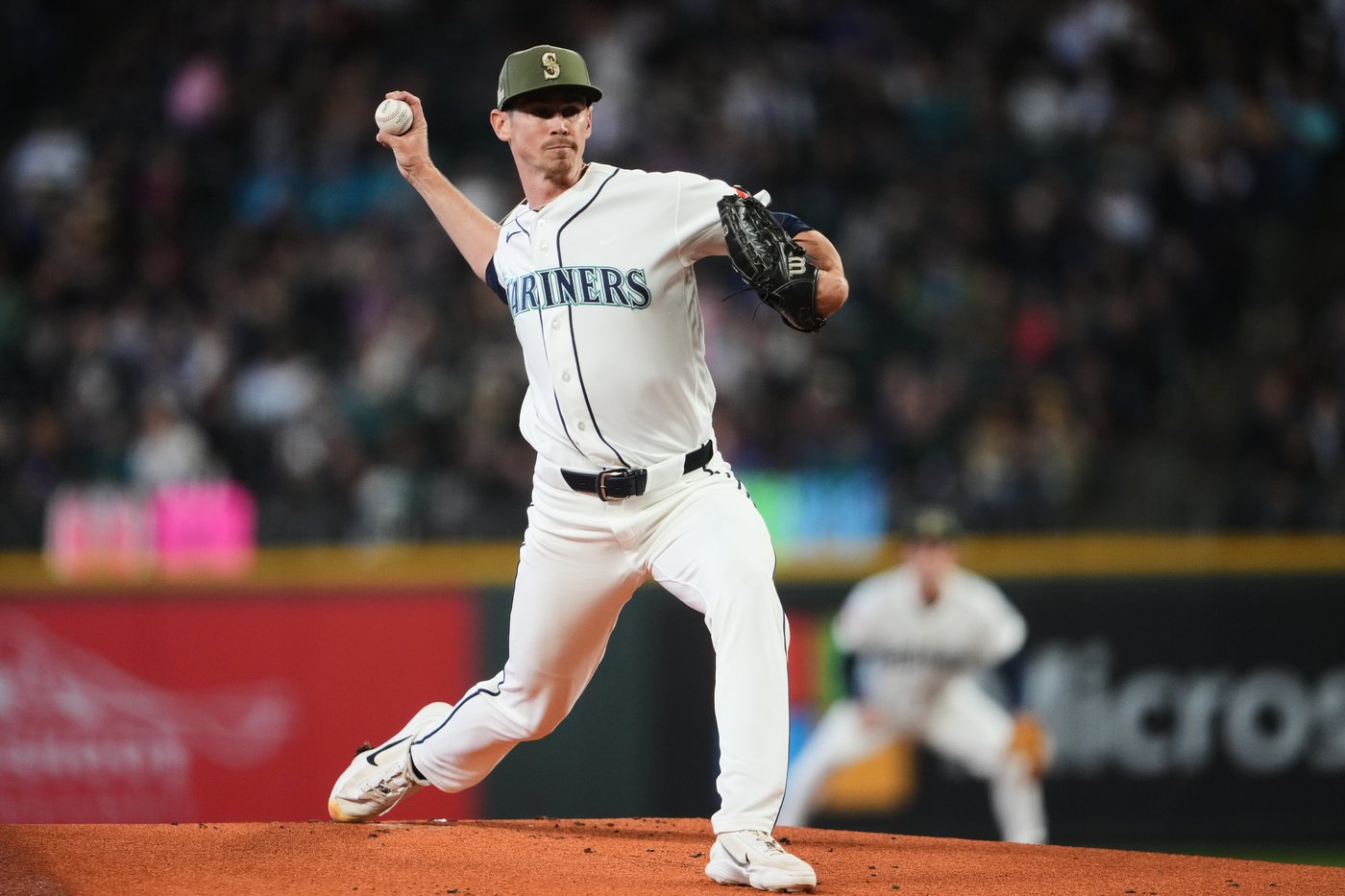 Vásquez tosses 6 scoreless innings, Miller gets MLB-best 14th save as Padres beat Mariners 2-0 | iNFOnews.ca