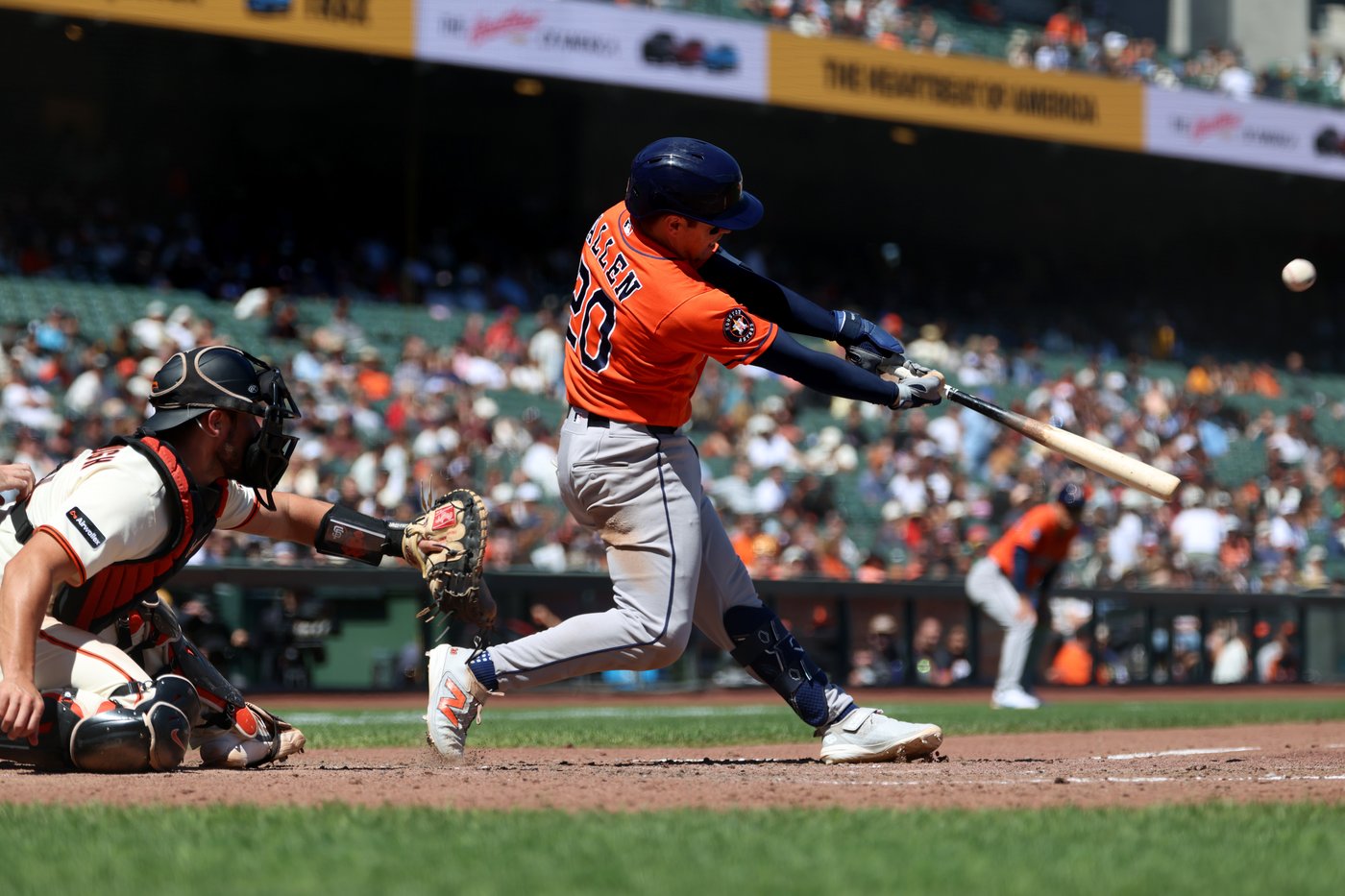Allen hits go-ahead sacrifice fly, Houston bullpen allows just a run as Astros beat Giants 2-1 | iNFOnews.ca