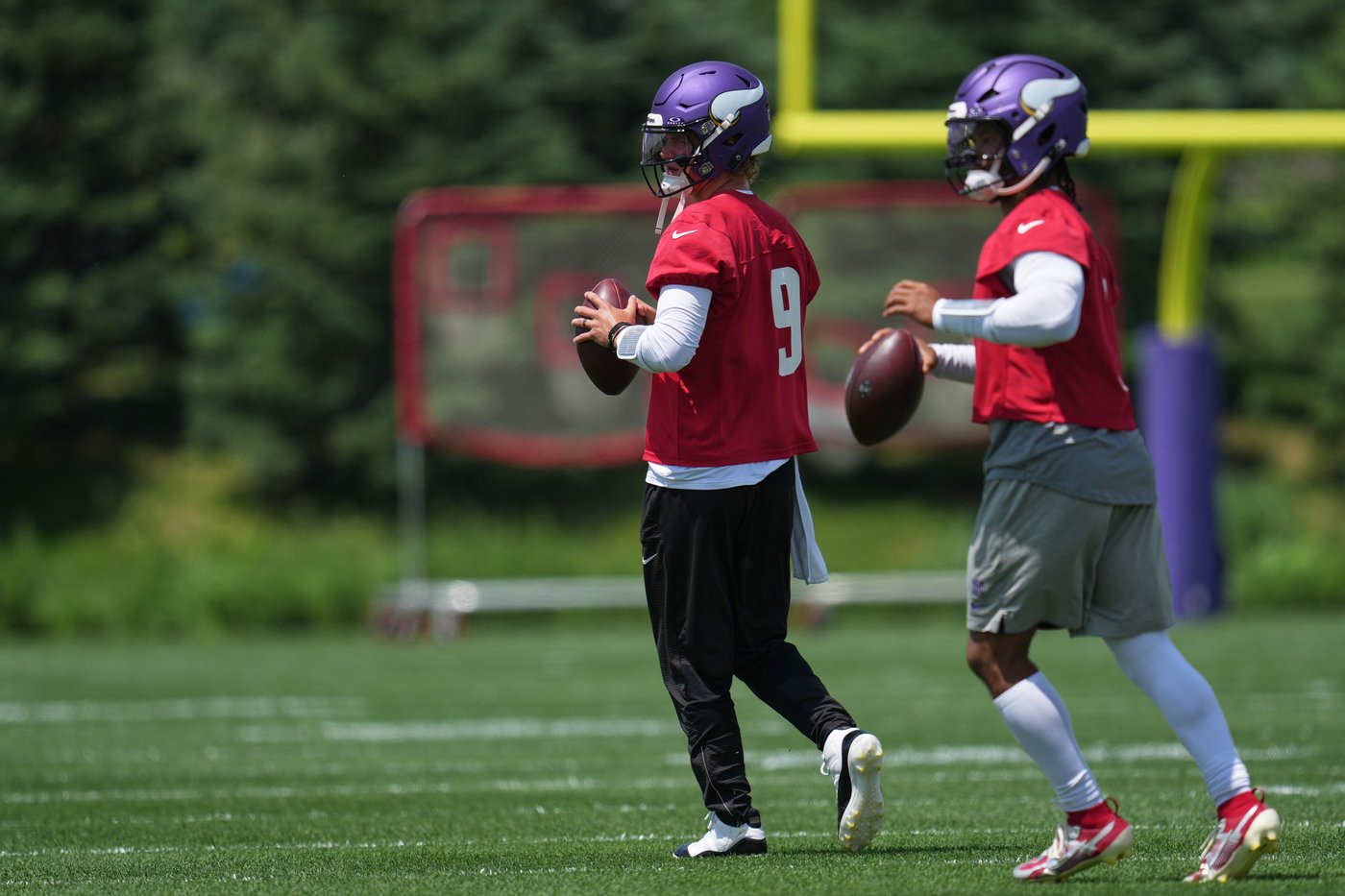 NFL starting QB auditions are uncommon, but Browns, Falcons and Vikings camps begin with competition | iNFOnews.ca