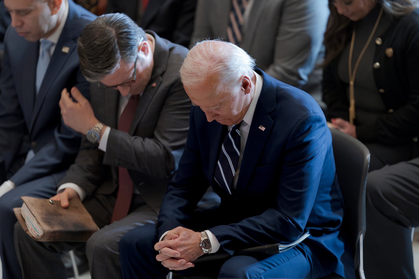 Trump task force report alleges anti-Christian discrimination under Biden administration | iNFOnews.ca