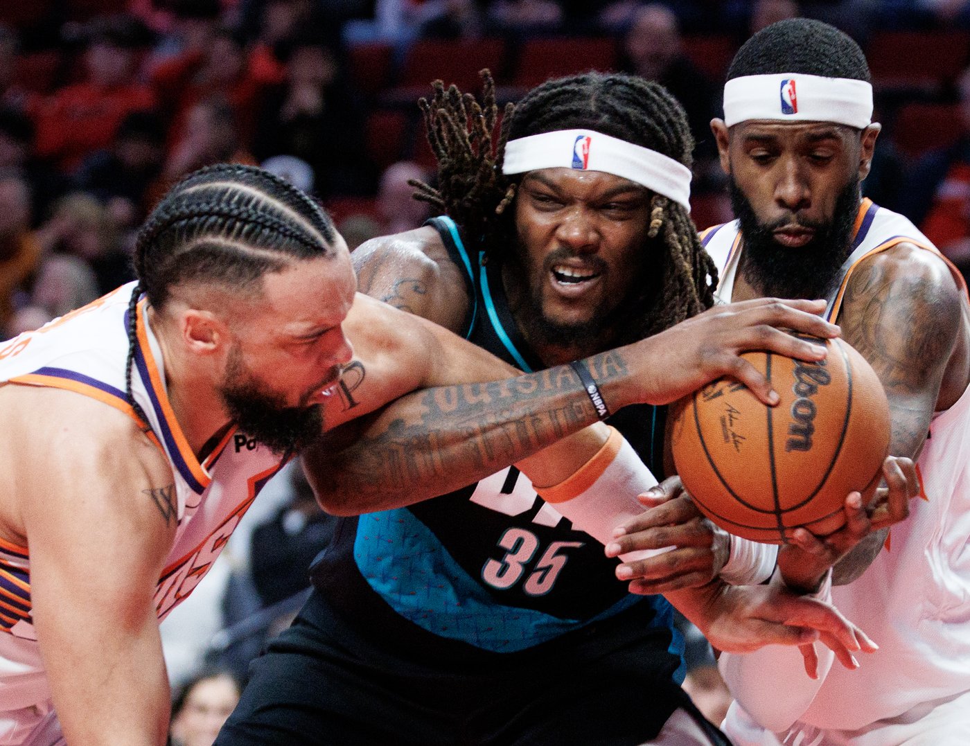 Gillespie scores 30 as Suns top Trail Blazers 130-125 | iNFOnews.ca