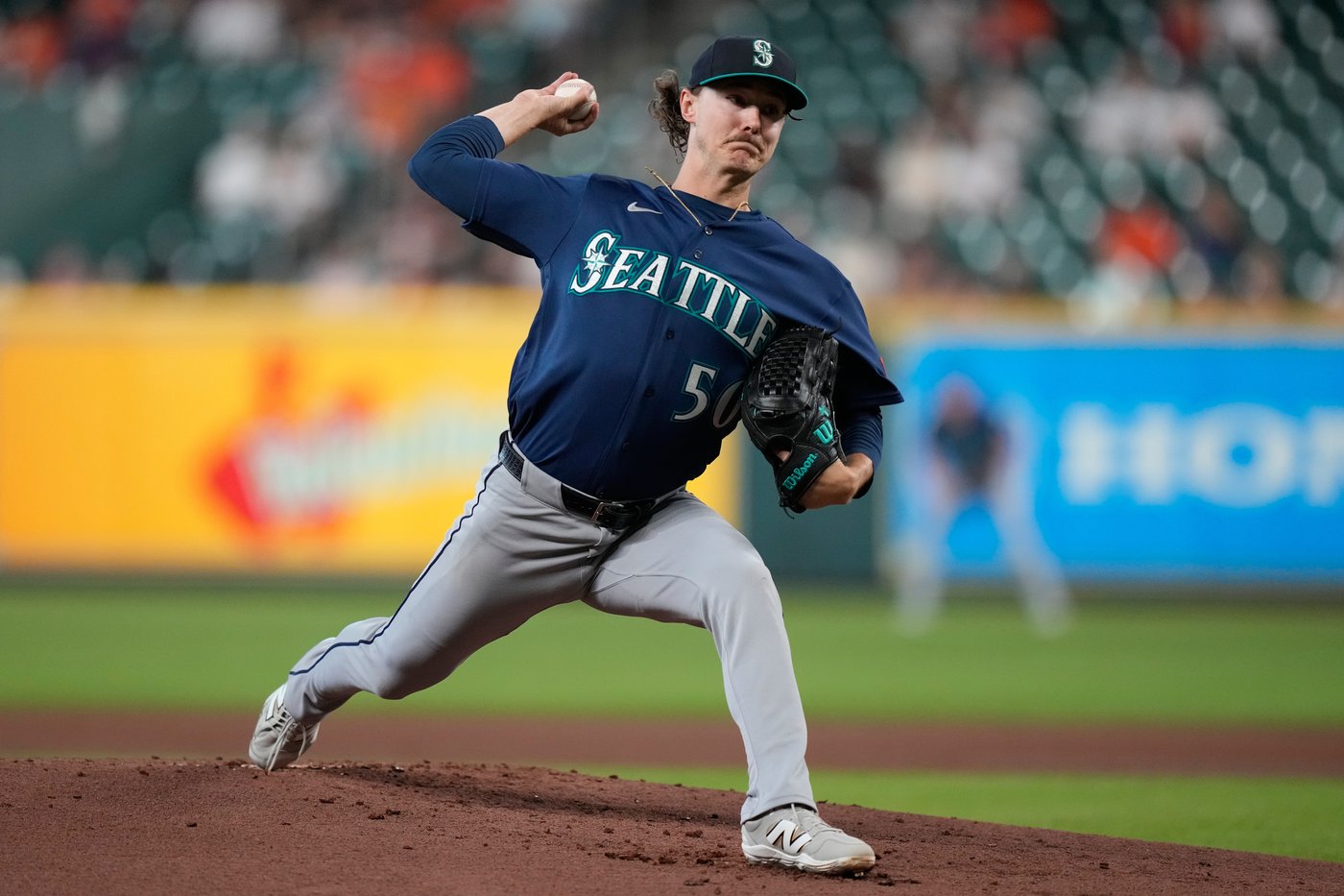 Cole’s 10th-inning RBI single lifts the Astros past the Mariners, 4-3 | iNFOnews.ca