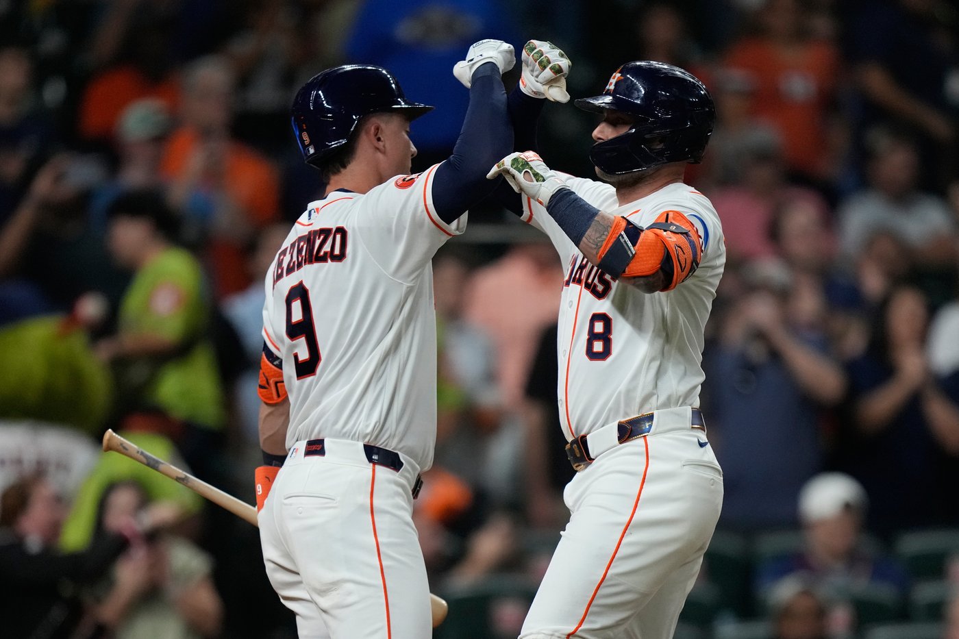 Cole’s 10th-inning RBI single lifts the Astros past the Mariners, 4-3 | iNFOnews.ca