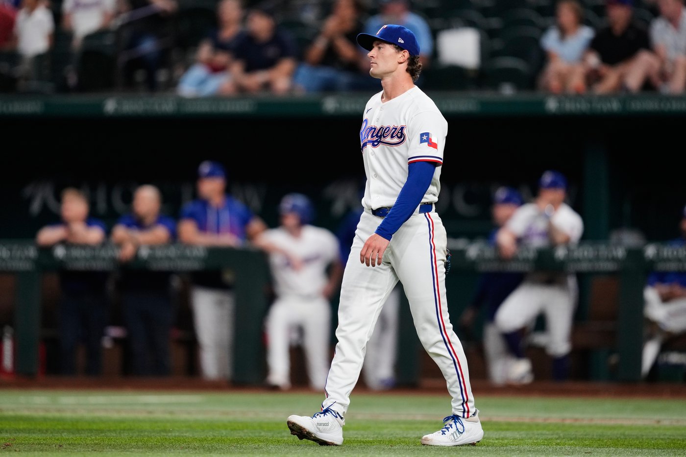 No closing this game as Rangers beat Dbacks after frantic 9th inning and Jansen's walk-off hit | iNFOnews.ca