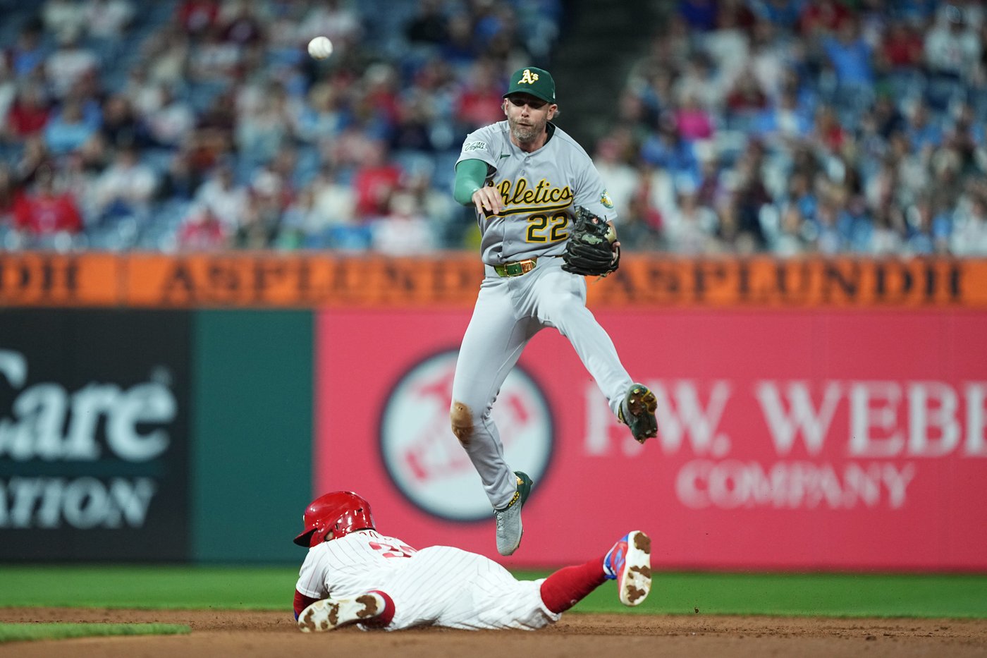 Sosa, García lift the Phillies to a 6-3 comeback win over the Athletics | iNFOnews.ca
