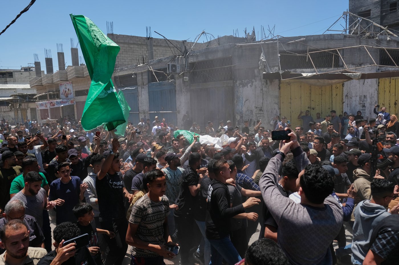 Palestinians mourn 10 killed in Eid strikes as Netanyahu vows wider control of the strip | iNFOnews.ca
