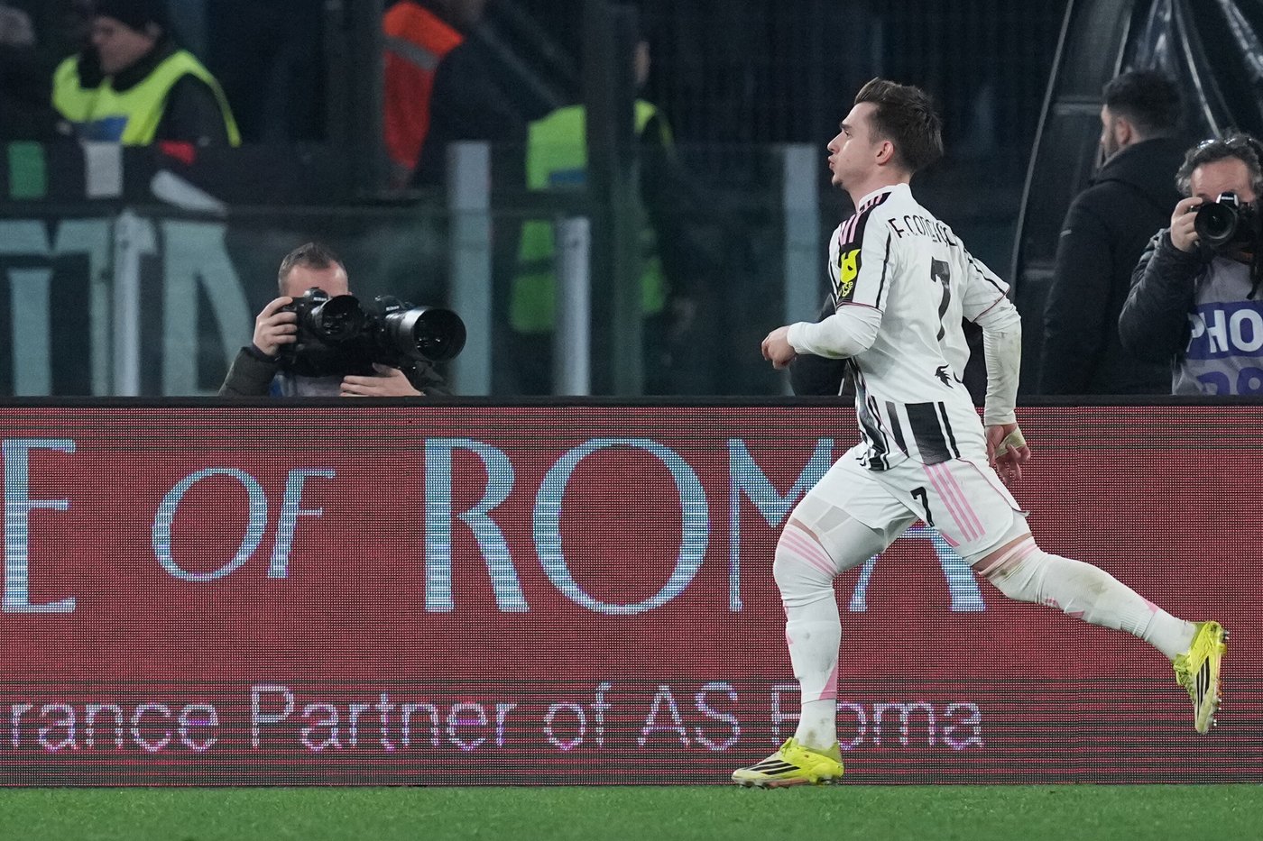 Juventus boosts Champions League hopes with stoppage-time equalizer at Roma | iNFOnews.ca