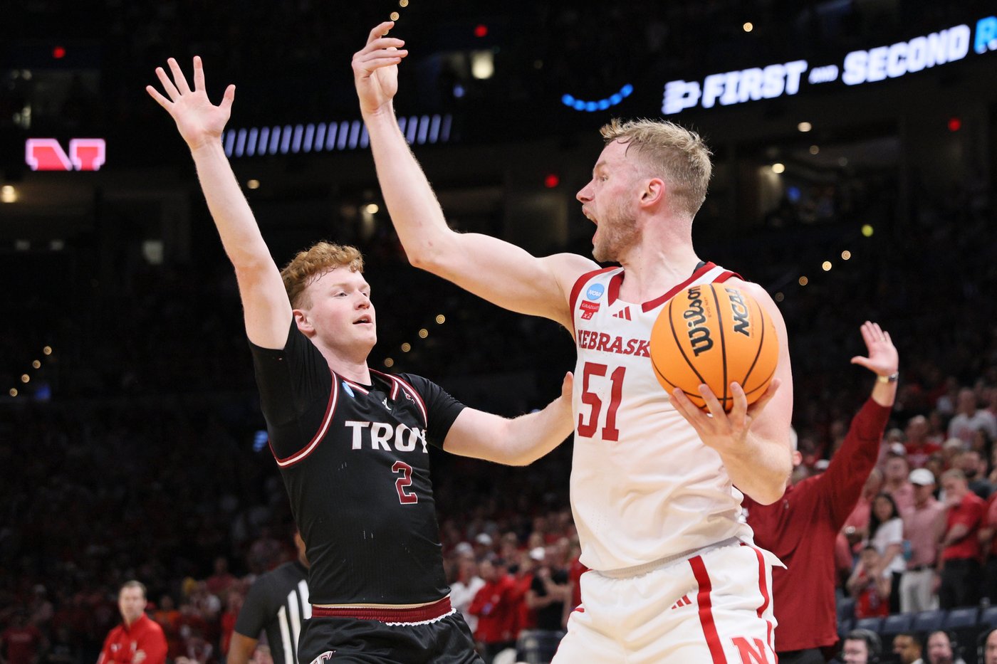 Nebraska gets its first NCAA Tournament win, beating Troy 76-47 behind Pryce Sandfort's 23 points | iNFOnews.ca Nebraska gets its first NCAA Tournament win, beating Troy 76-47 behind Pryce Sandfort's 23 points | iNFOnews.ca