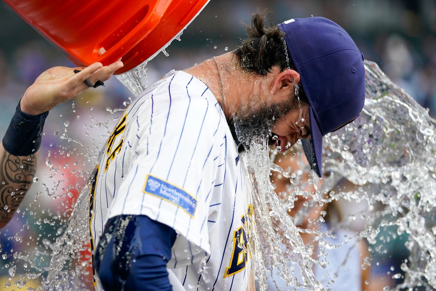 Brewers overcome early deficit in 8-6 victory over skidding Marlins | iNFOnews.ca Brewers overcome early deficit in 8-6 victory over skidding Marlins | iNFOnews.ca