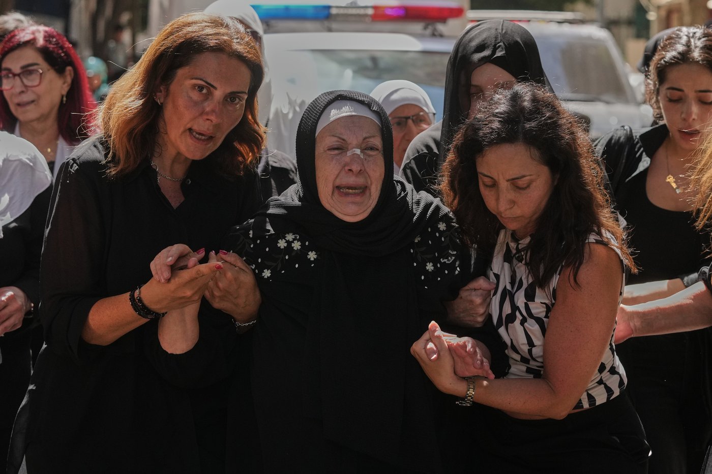 Israel strikes Beirut's southern suburbs days after US-supported ceasefire deal | iNFOnews.ca