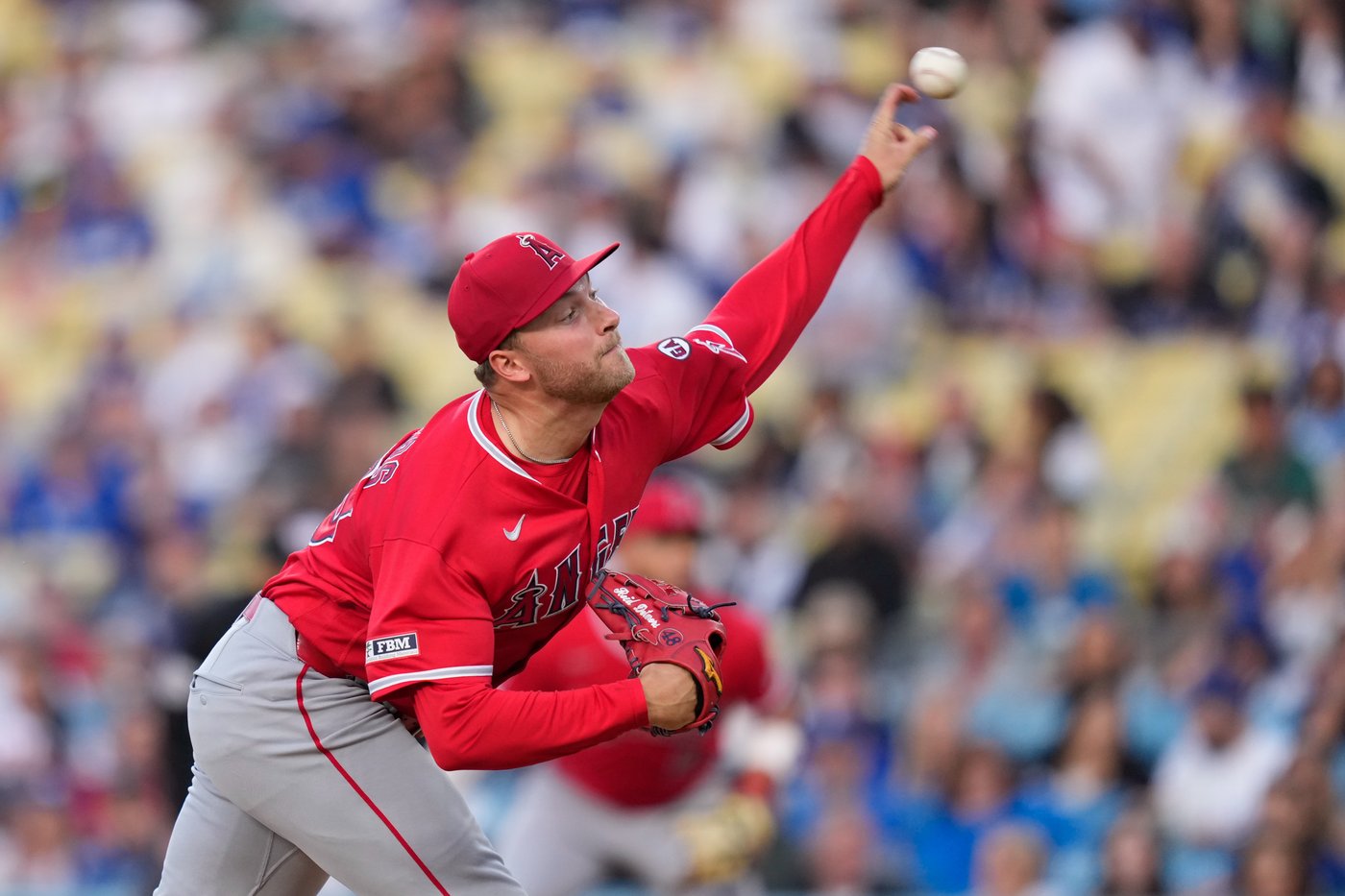 Freddie Freeman crushes a walkoff homer, lifting the Dodgers over the Angels 1-0 | iNFOnews.ca