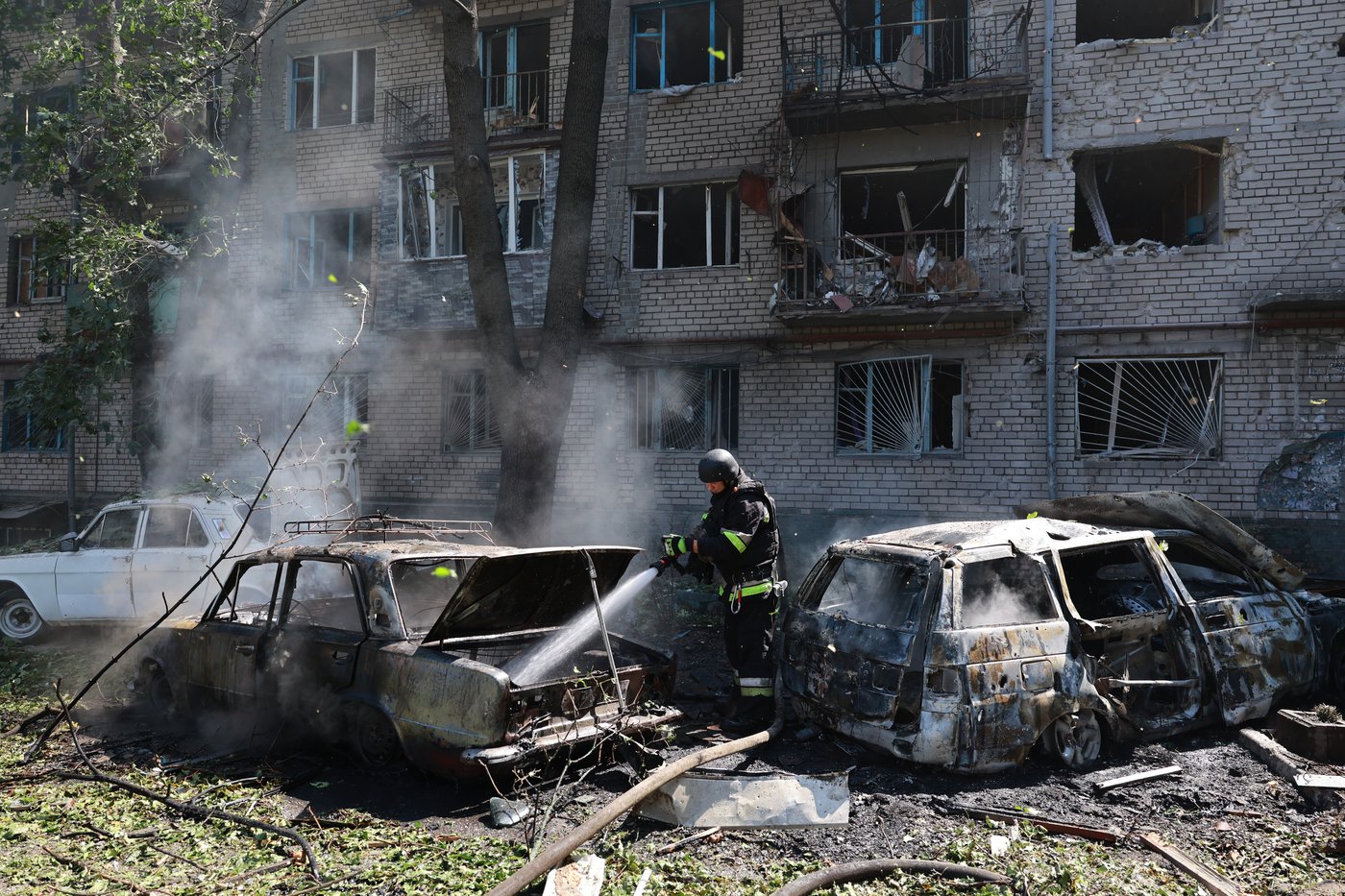 Ukrainian drone attack on an oil hub deep inside Russia kills 13, officials say | iNFOnews.ca
