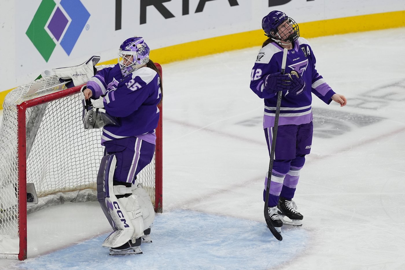 Maggie Flaherty, Hayley Scamurra score 24 seconds apart as Victoire beat Frost 2-1 in PWHL playoffs | iNFOnews.ca