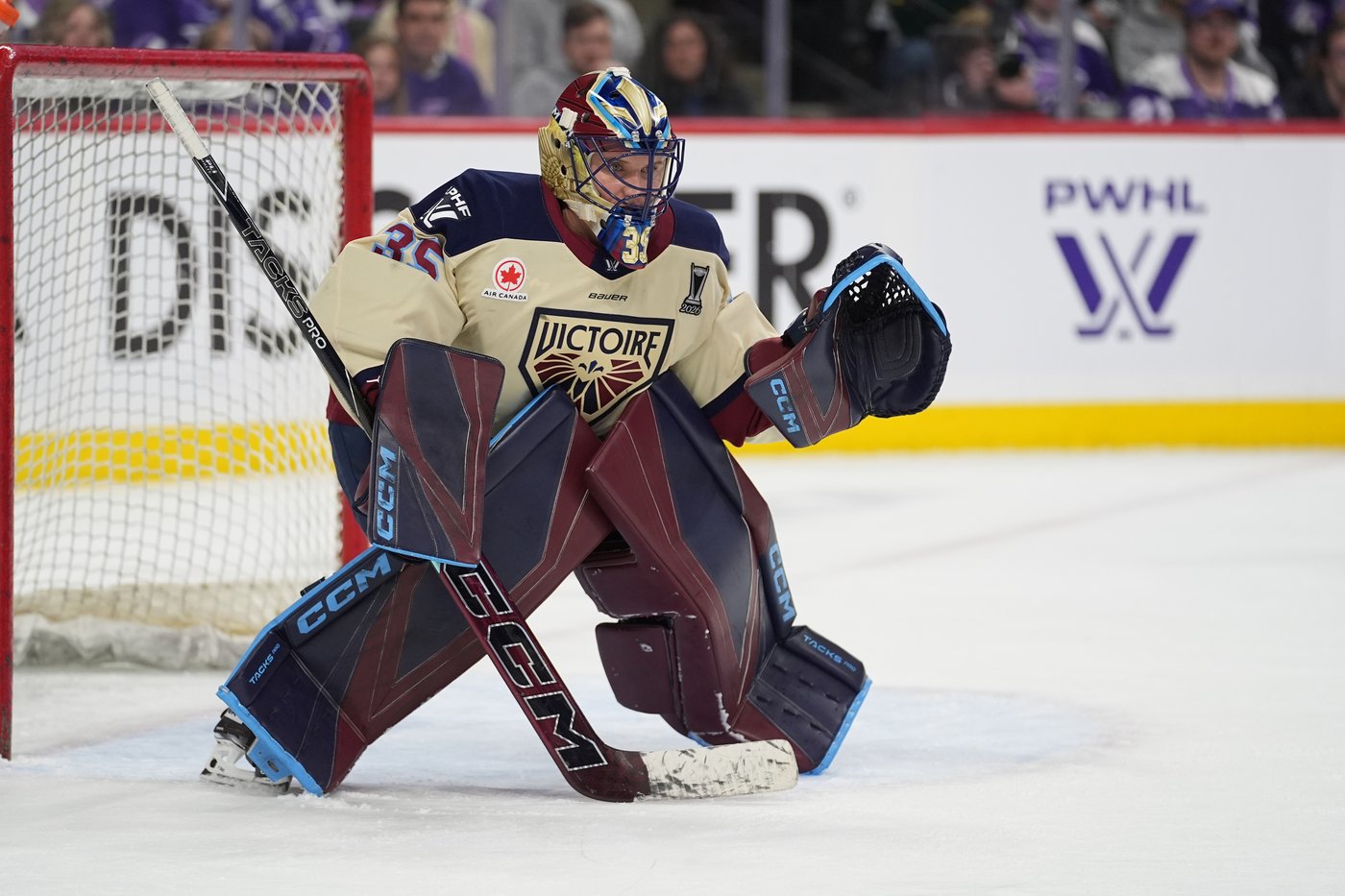 Maggie Flaherty, Hayley Scamurra score 24 seconds apart as Victoire beat Frost 2-1 in PWHL playoffs | iNFOnews.ca