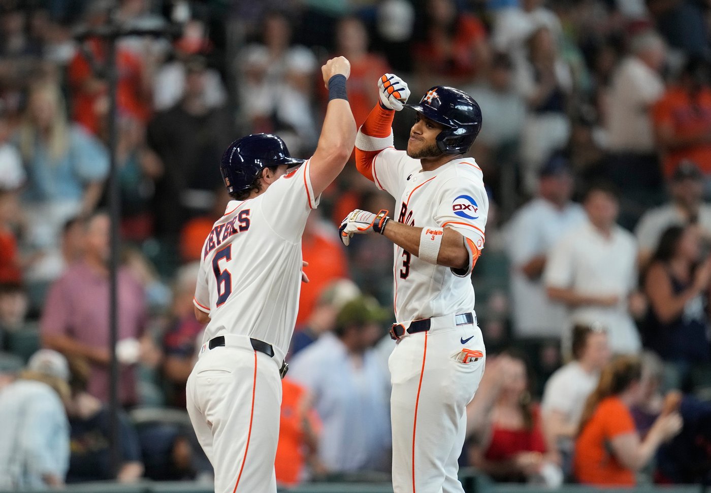 Astros surge past Brewers 9-2 as Christian Walker and Jeremy Peña go deep | iNFOnews.ca