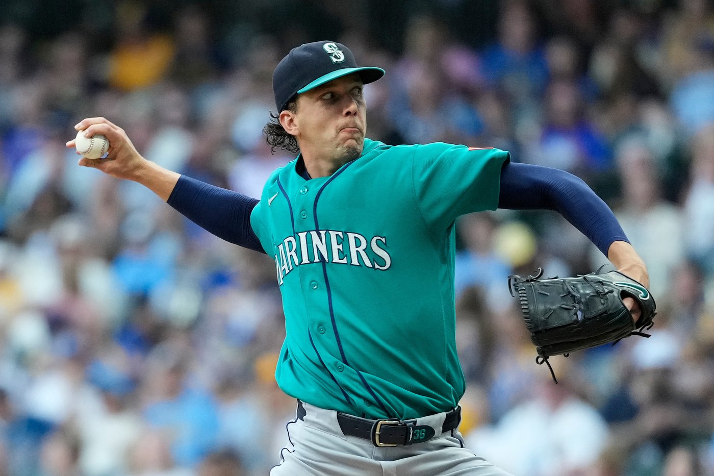 Mariners bounce back from humiliating loss, pound Dustin May early to beat Brewers 7-5 | iNFOnews.ca Mariners bounce back from humiliating loss, pound Dustin May early to beat Brewers 7-5 | iNFOnews.ca