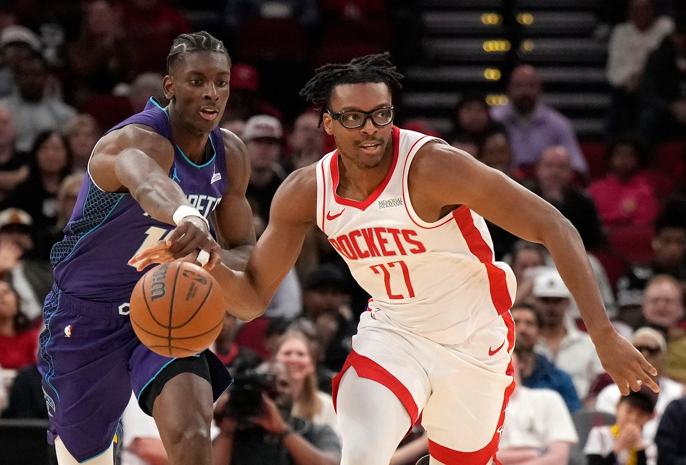 Hornets extend winning streak to 8 games with 109-99 victory over Rockets | iNFOnews.ca