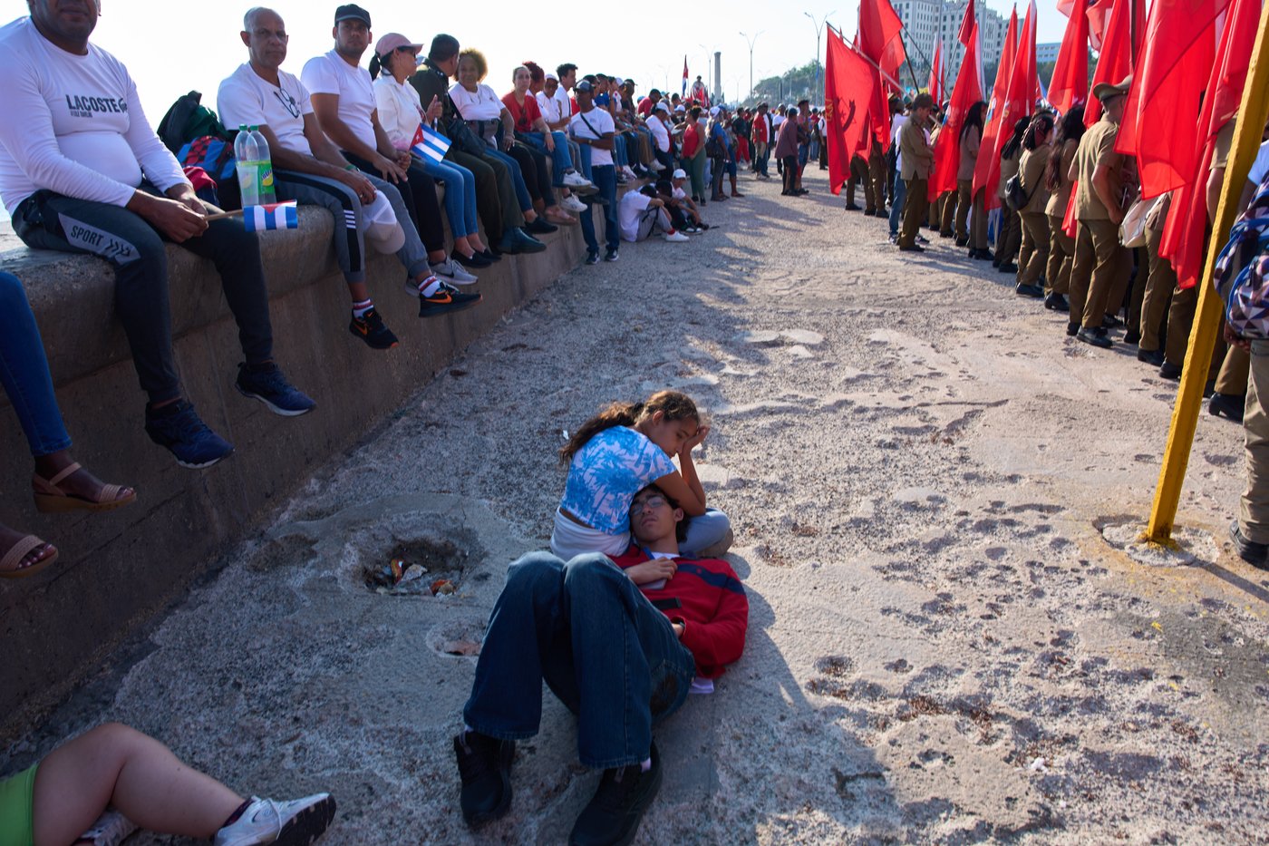 Cuba's electric and petroleum workers celebrate their colleagues during massive rally | iNFOnews.ca