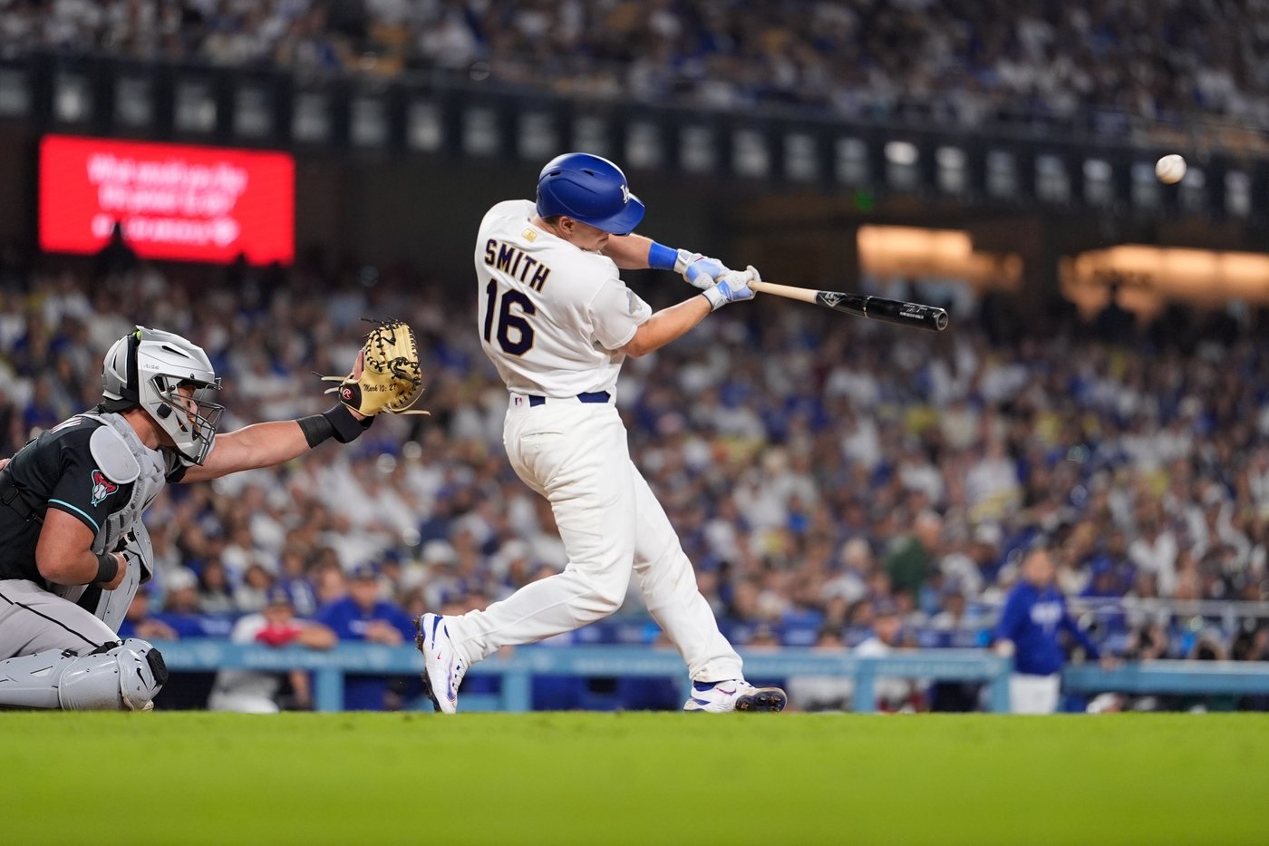 Will Smith’s birthday blast stuns D-backs and Diaz earns 2nd save as the Dodgers complete sweep | iNFOnews.ca