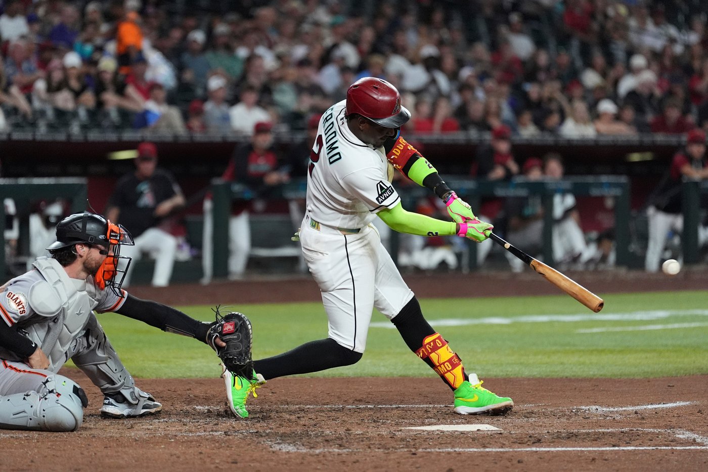 Perdomo hits 3-run double, Rodriguez deals, D-backs top Giants again in 5-4 win | iNFOnews.ca
