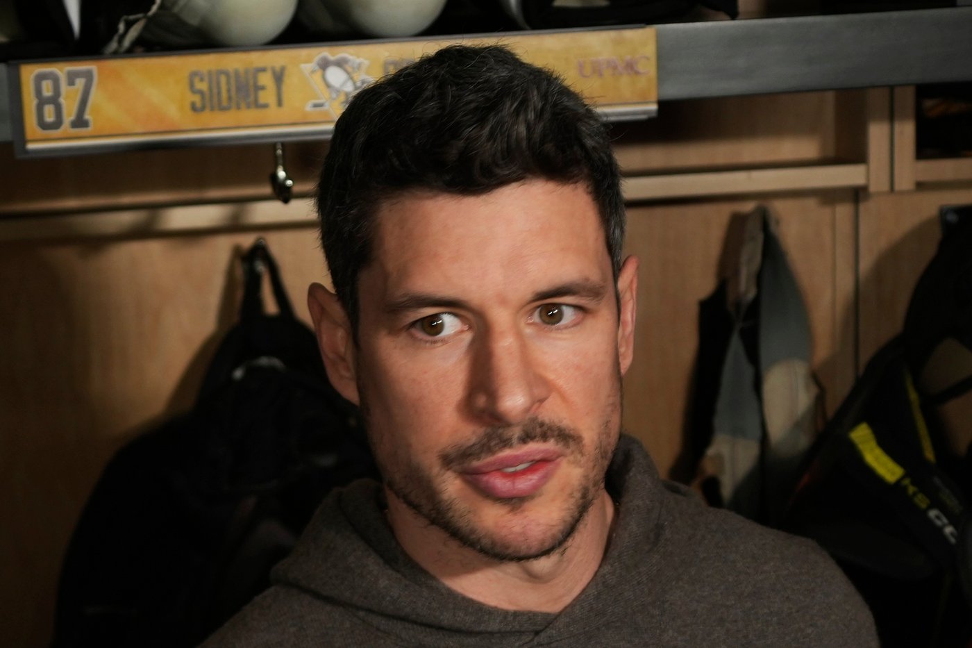 Sidney Crosby joins Team Canada at world hockey championships | iNFOnews.ca