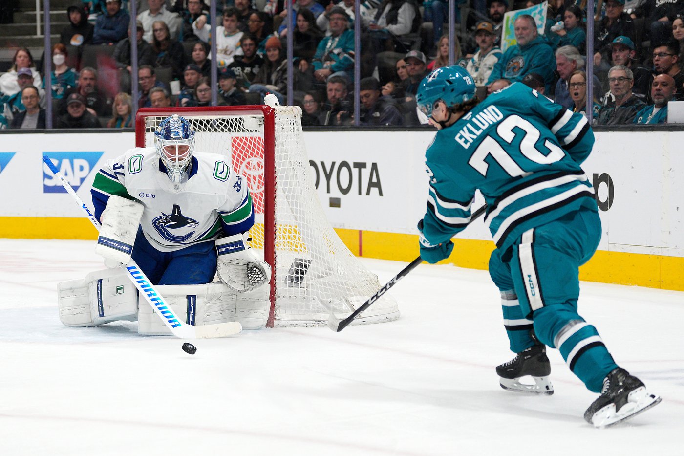 Eklund ready to join Senators after being surprised by trade call at Pitbull concert | iNFOnews.ca