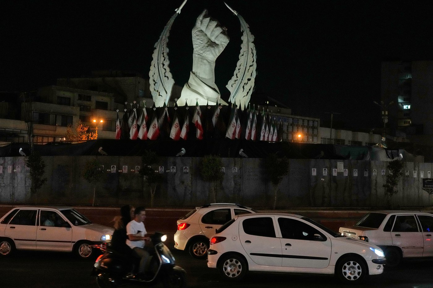 The Latest: US carries out more strikes on Iran in push to reopen the Strait of Hormuz | iNwheels The Latest: US carries out more strikes on Iran in push to reopen the Strait of Hormuz | iNwheels