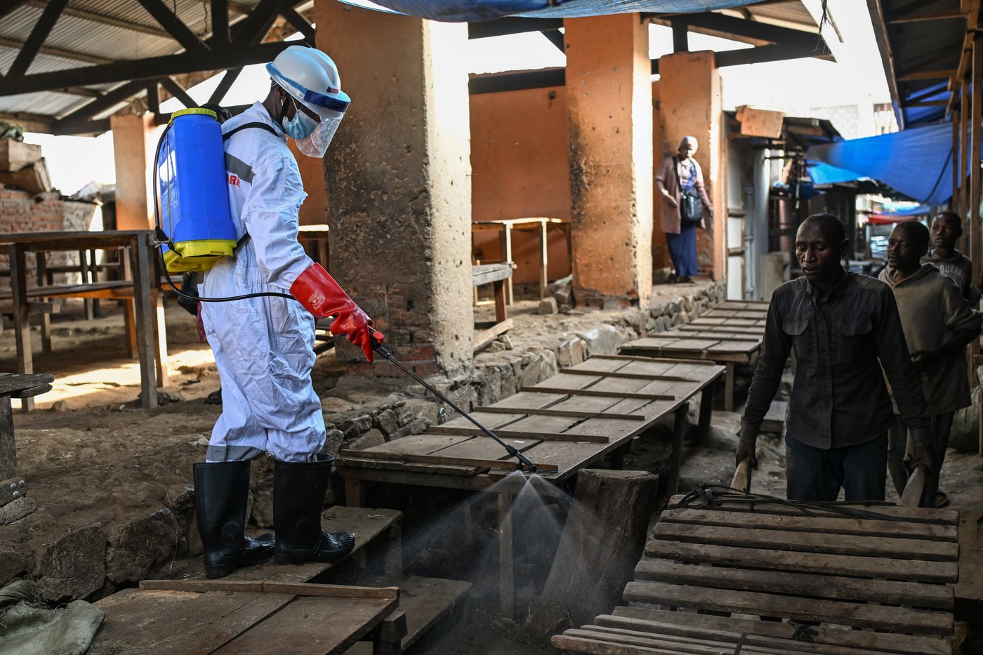 How Congo is battling an Ebola outbreak complicated by aid cuts, armed rebels and anger | iNFOnews.ca