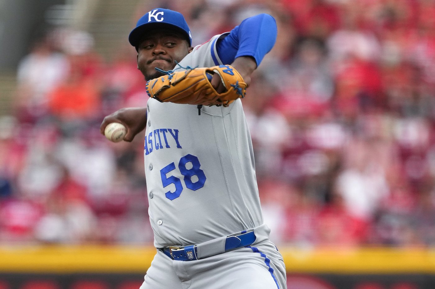 Lane Thomas hits grand slam in 1st inning, leads Royals to a 9-2 win over the Reds | iNFOnews.ca