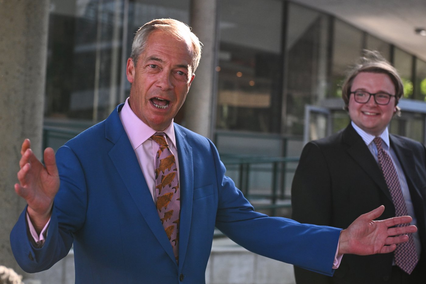 Reform UK’s Farage says he’ll quit as lawmaker and seek reelection amid donation allegations | iNFOnews.ca