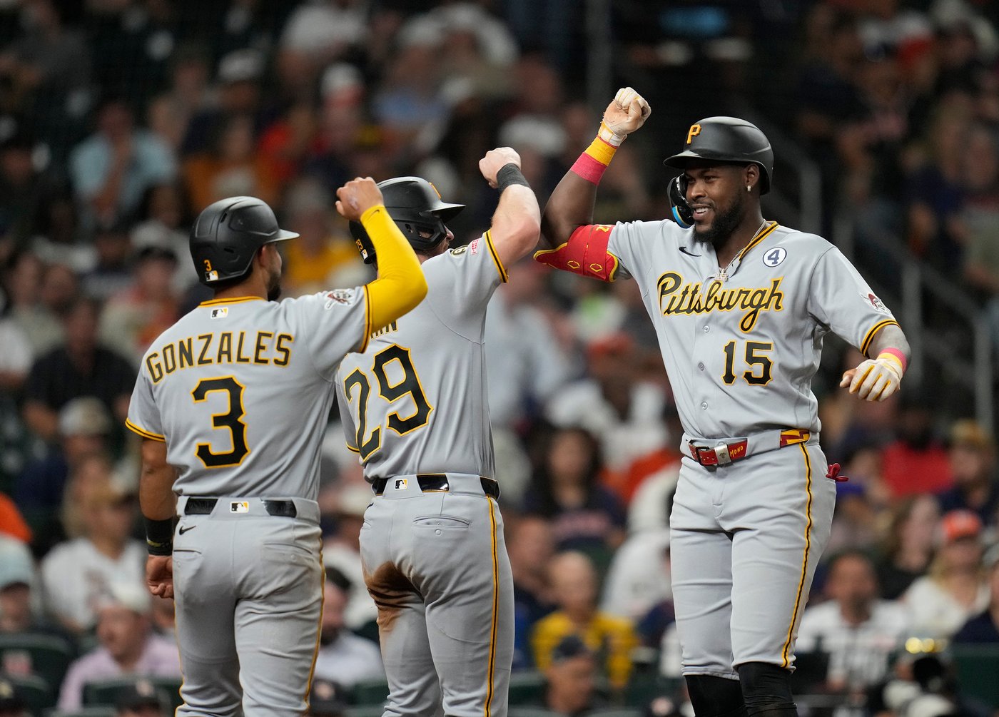 Cruz and Lowe hit 3-run homers as the Pirates beat the Astros 10-6 | iNFOnews.ca