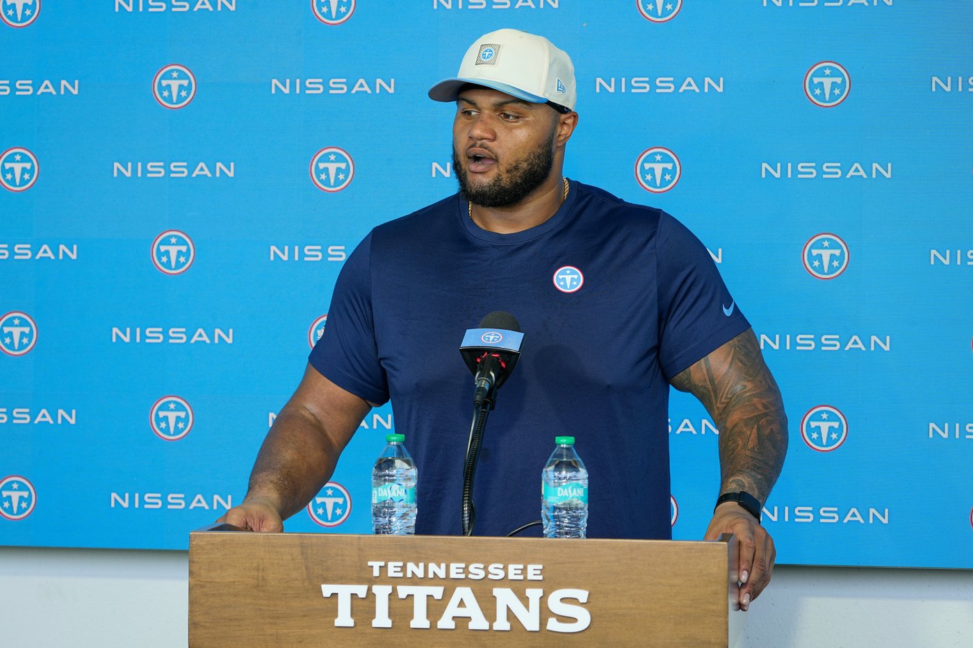 Titans left tackle Dan Moore Jr. returns; Elic Ayomanor leaves with shoulder issue | iNFOnews.ca Titans left tackle Dan Moore Jr. returns; Elic Ayomanor leaves with shoulder issue | iNFOnews.ca