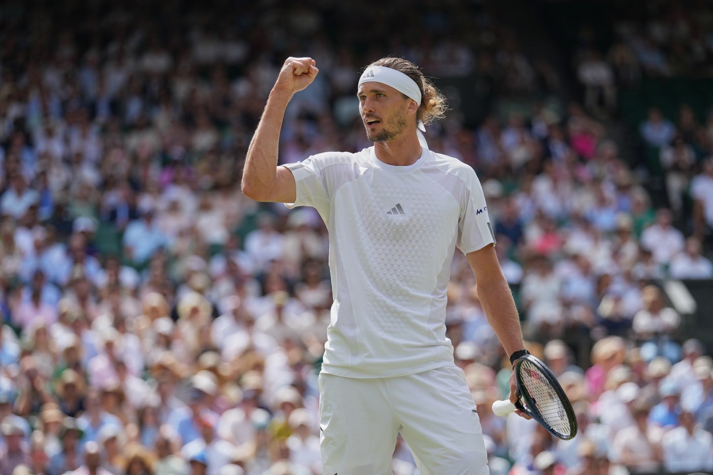 Defending champion Sinner dominates 39-year-old Djokovic to set up Wimbledon final vs. Zverev | iNFOnews.ca Defending champion Sinner dominates 39-year-old Djokovic to set up Wimbledon final vs. Zverev | iNFOnews.ca