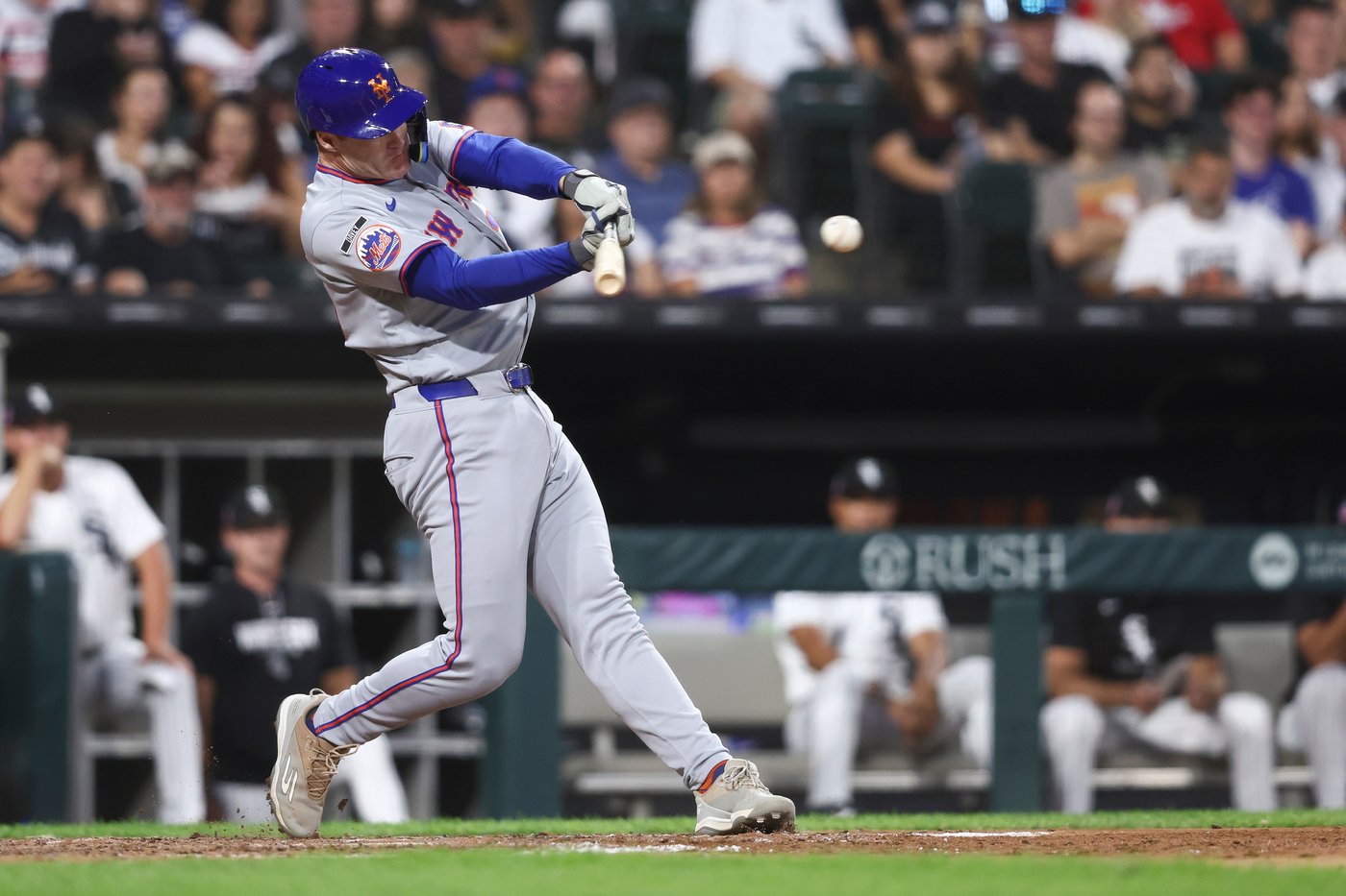 Luis Robert Jr. homers twice against his former team as Mets beat White Sox 10-5 | iNFOnews.ca